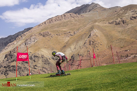 جام جهانی اسکی روی چمن در پیست دیزین