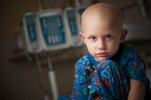 چگونه به کودک بگوییم سرطان گرفته است؟