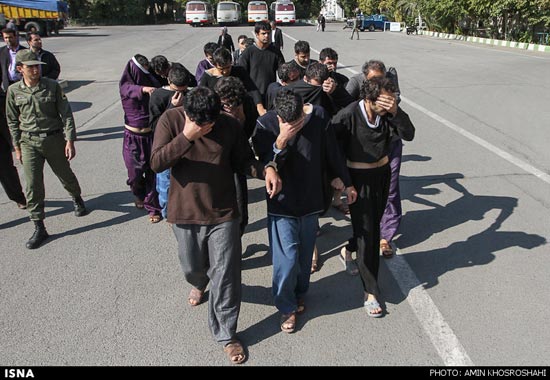 عکس:بازداشت دو باند بزرگ سرقت و زورگیری