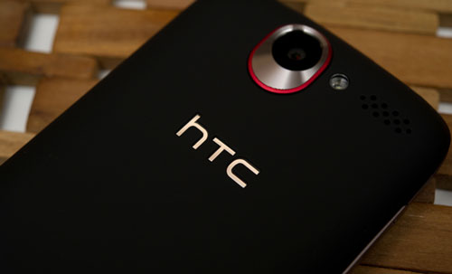 hTC برند زنده اما بیمار