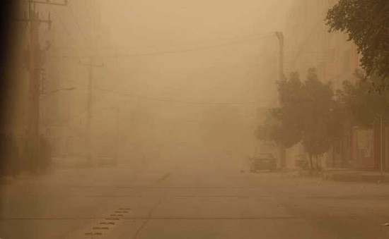 هوای خوزستان در تعلیق