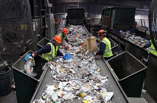 کشوری که تمام زباله خود را بازیافت می‌کند
