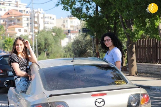 جشن خیابانی دانش‌آموزان فارغ‌التحصیل فلسطینی