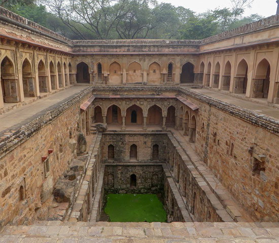 عکس هایی از بنای تاریخی stepwells قبل از نابود شدن