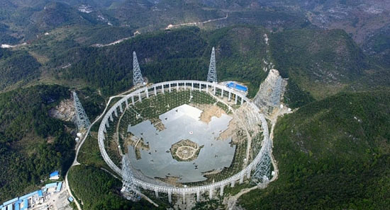 تصاویر ساخت بزرگترین رادیوتلسکوپ جهان