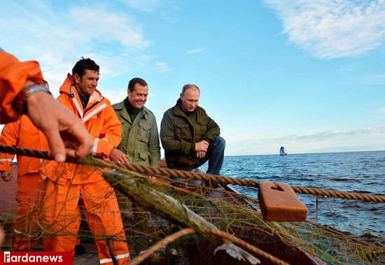 ماهیگیری پوتین و مدودف در تعطیلات