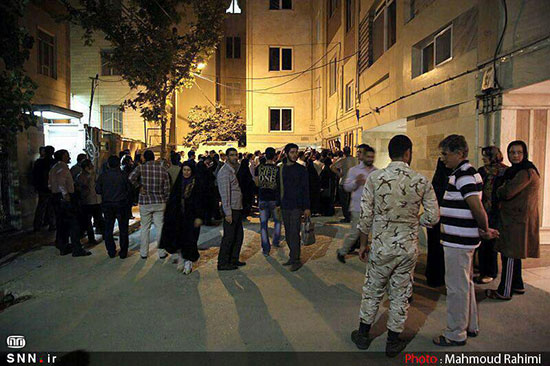 تکذیب تجمع مقابل منزل احمدی نژاد