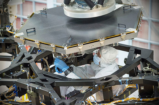 عکس: فرآیند تکمیل تلسکوپ جایگزین هابل