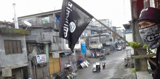 پرچم داعش در فیلیپین به اهتزاز درآمد