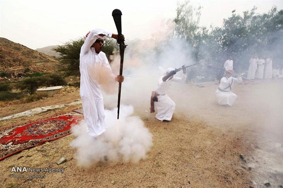 عکس: رسم عجیب پرش با تفنگ در عربستان!