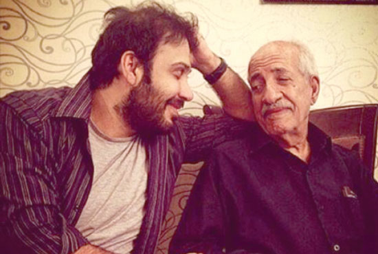 عکس: «محسن چاوشی» در کنار پدرش