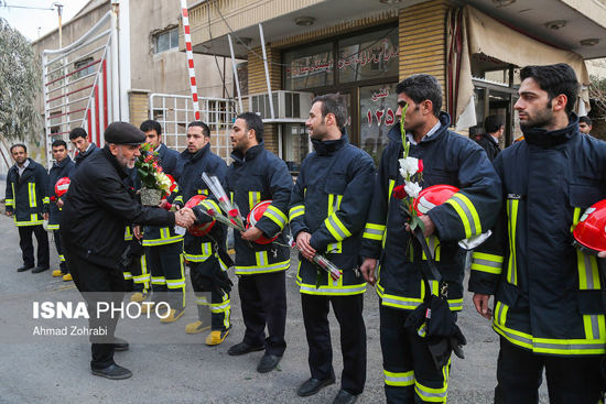 ادای احترام به شهدای ساختمان پلاسکو