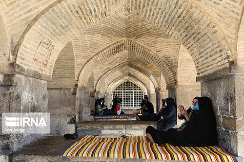 حال و هوای نوروزی پل‌های تاریخی اصفهان
