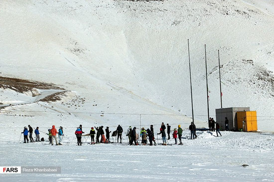 هیجان در بزرگ‌ترین پیست اسکی ایران