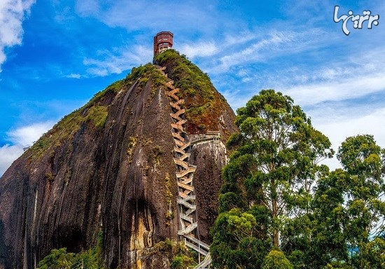 صخره دیدنی «گواتاپی» در کلمبیا