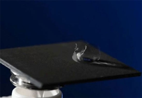 ساخت فلز هیدروفوبیک (آب گُریز) +عکس