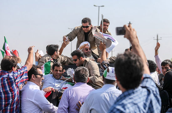 (تصاویر) ورود روحانی به اردبیل
