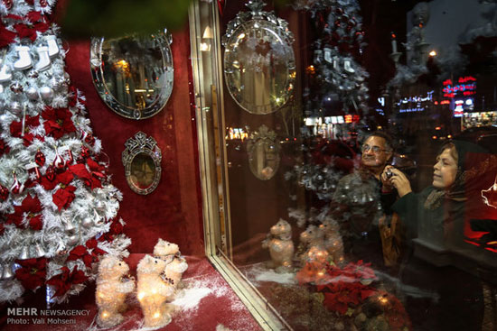 عکس: تهران، در آستانه سال نو میلادی