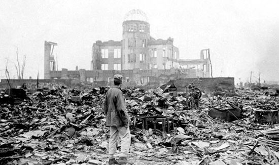 بمباران اتمی هیروشیما و ناکازاکی