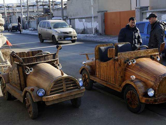 عکس: خودروی چوبی-برقی، محصول چین!