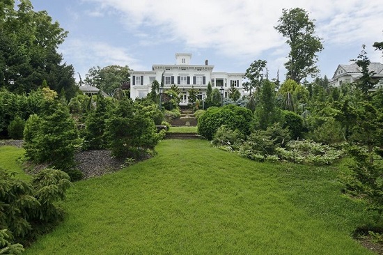 خانه‌ای که ارزش درخت‌های آن ۲ میلیون دلار است