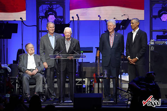 ۵ رییس جمهور آمریکا در یک کنسرت روی سن