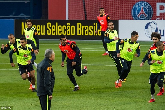 تمرینات نیمار و تیم ملی برزیل در ورزشگاه PSG