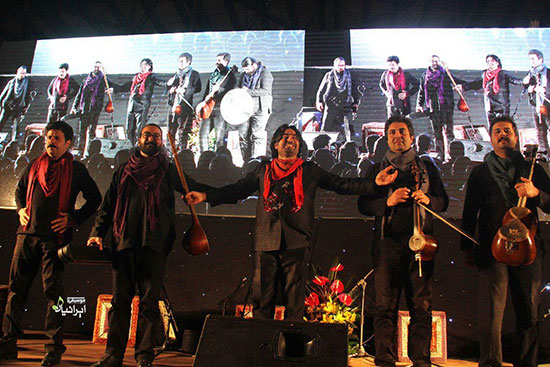 کنسرت «پرواز همای» در شب تولدش در کرمان