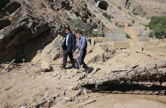 عکس: مسجدجامعی در مناطق سیل‌ زده