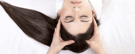 آیا ماساژ پوست سر می‌تواند به رشد مو کمک کند؟