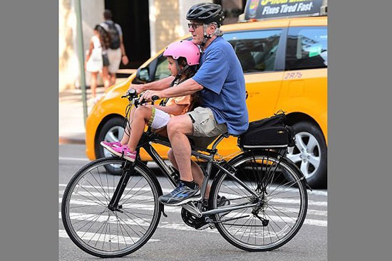 دوچرخه‌سواری رابرت دنیرو در نیویورک