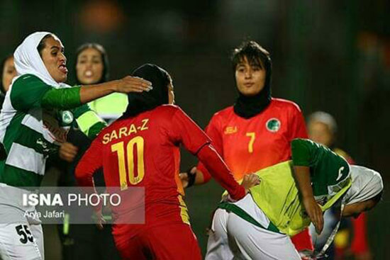 بزن بزن دختران فوتبالیست در لیگ برتر بانوان