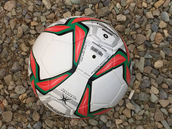 رونمایی از توپ جام ملت‌ها در تمرین تیم ملی