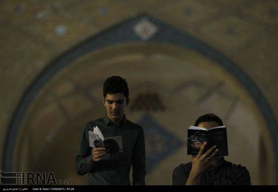 تصاویری از مراسم شب احیا در تهران (2)