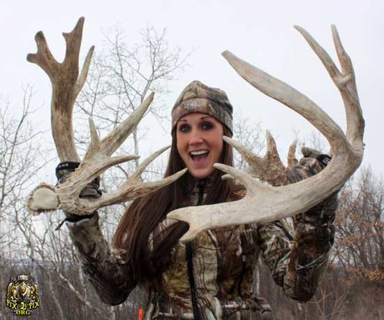بزرگترین شکارچی زن قاتل حیوانات + عکس