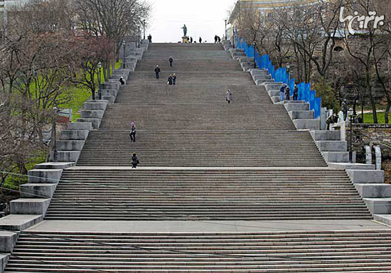 راه پله‌های شگفت انگیز در فضای باز