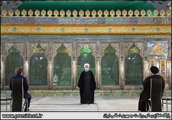 حضور متفاوت روحانی و هیئت دولت در حرم امام