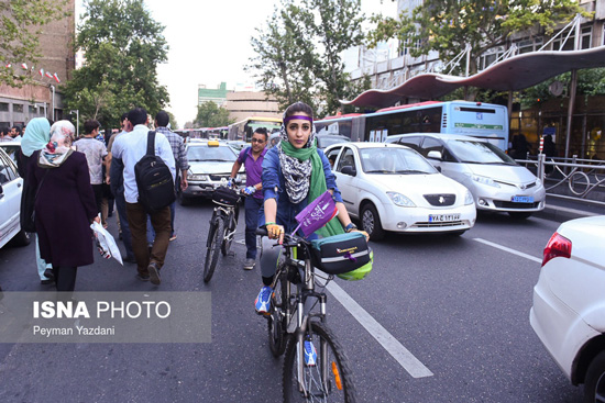 شادی مردم پس از انتخابات در تهران (1)