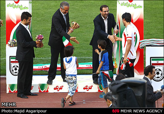 تصاویر: جشن صعود به جام جهانی در آزادی