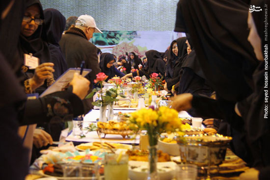 عکس: یک جشنواره خوشمزه در متروی تهران