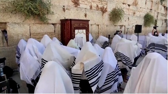 خاخام‌های یهودی برای شفای ترامپ نماز خواندند