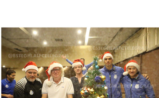 جشن کریسمس استقلال برای خارجی‌های تیم
