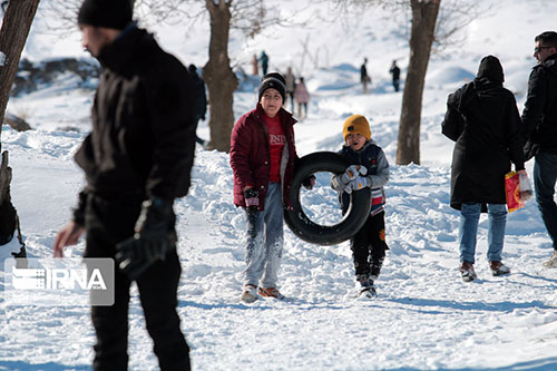 برف بازی مردم در همدان به روایت تصویر