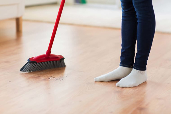 اشتباهاتی که هنگام نظافت خانه مرتکب می‎شویم
