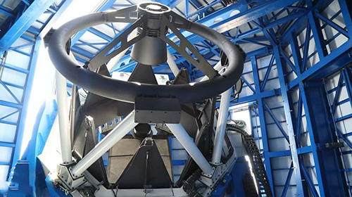 اتفاقی عجیب؛ افتتاح رصدخانه بدون آینه تلسکوپ!