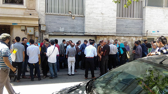 مداخله نیروی انتظامی در تجمع مستندسازان