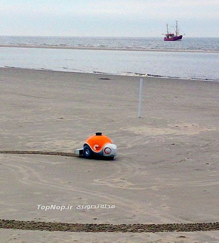ربات ساحلی هنرمند +عکس