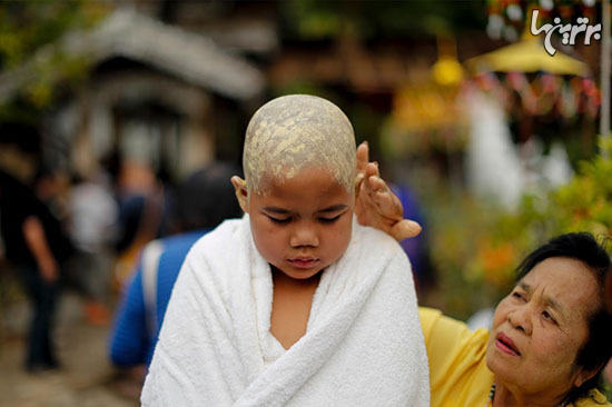 مراسم بودایی شدن پسربچه‌های تایلندی