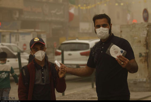 گرد و خاک، خوزستانی‌ها را راهی بیمارستان کرد