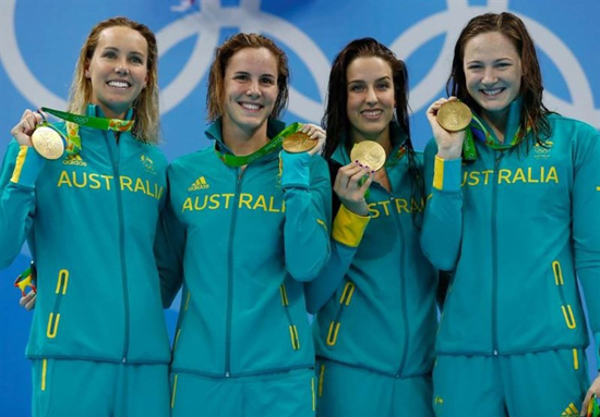 قهرمانی خواهران استرالیایی در شنای ۴ در ۴۰۰